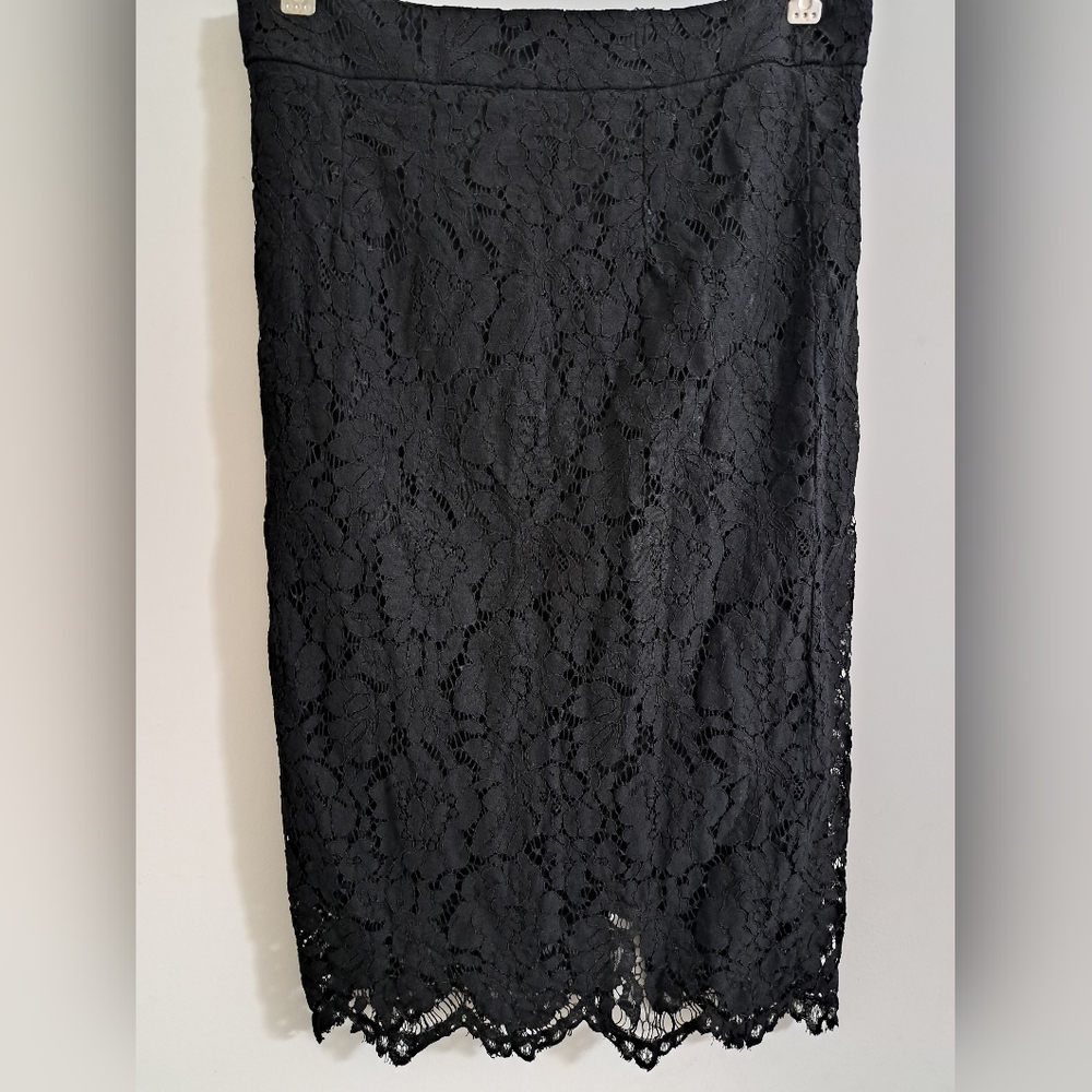 Lulus black skirt.